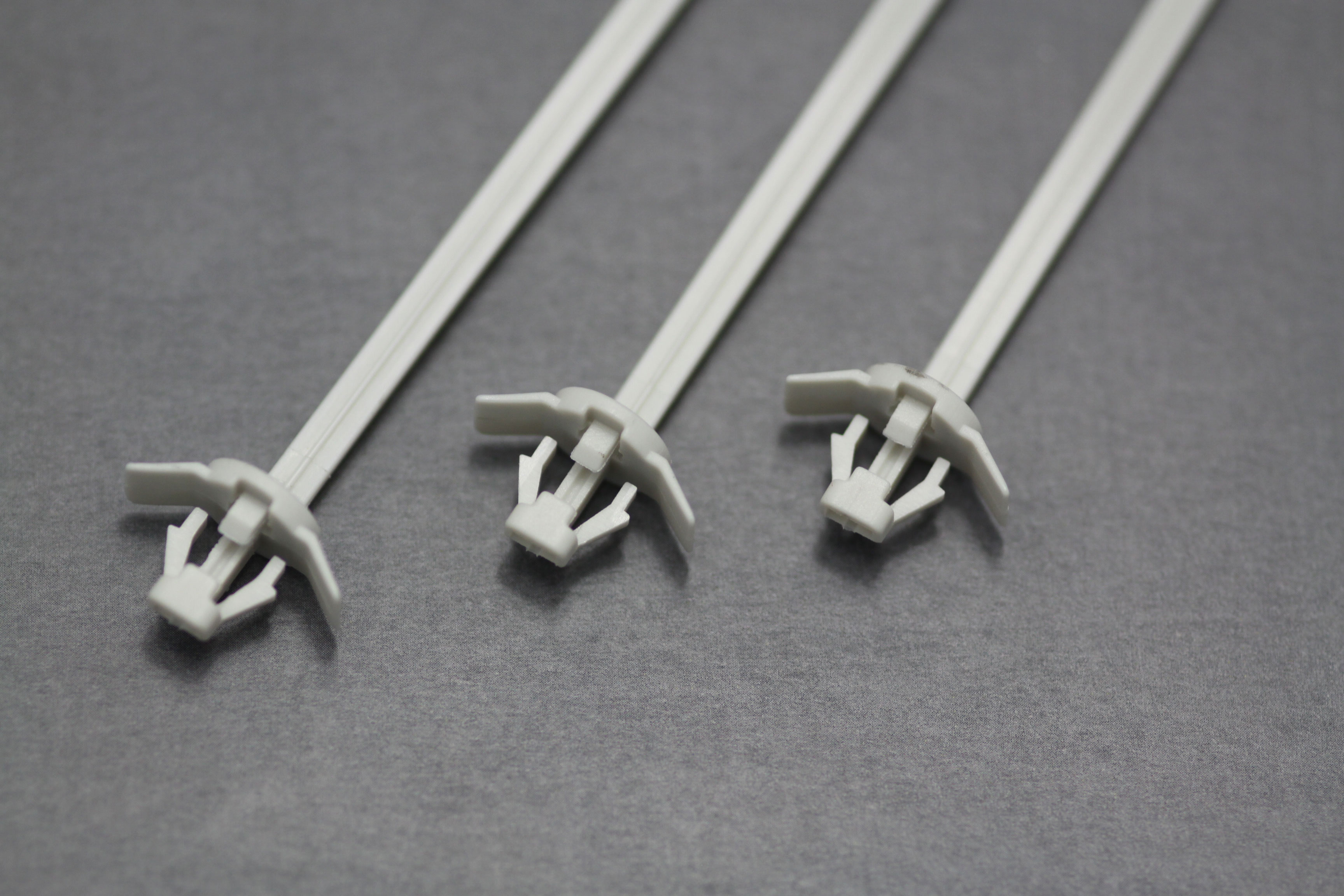 插銷式束線帶（回穿式）